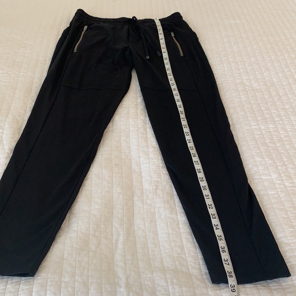 ATHLETA black jogger pants elastic drawstring waist zippered pockets size small - Picture 9 of 9